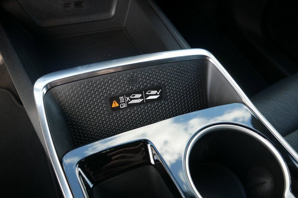 New 2025 Chevrolet Equinox LT w/ Convenience Package II image 14