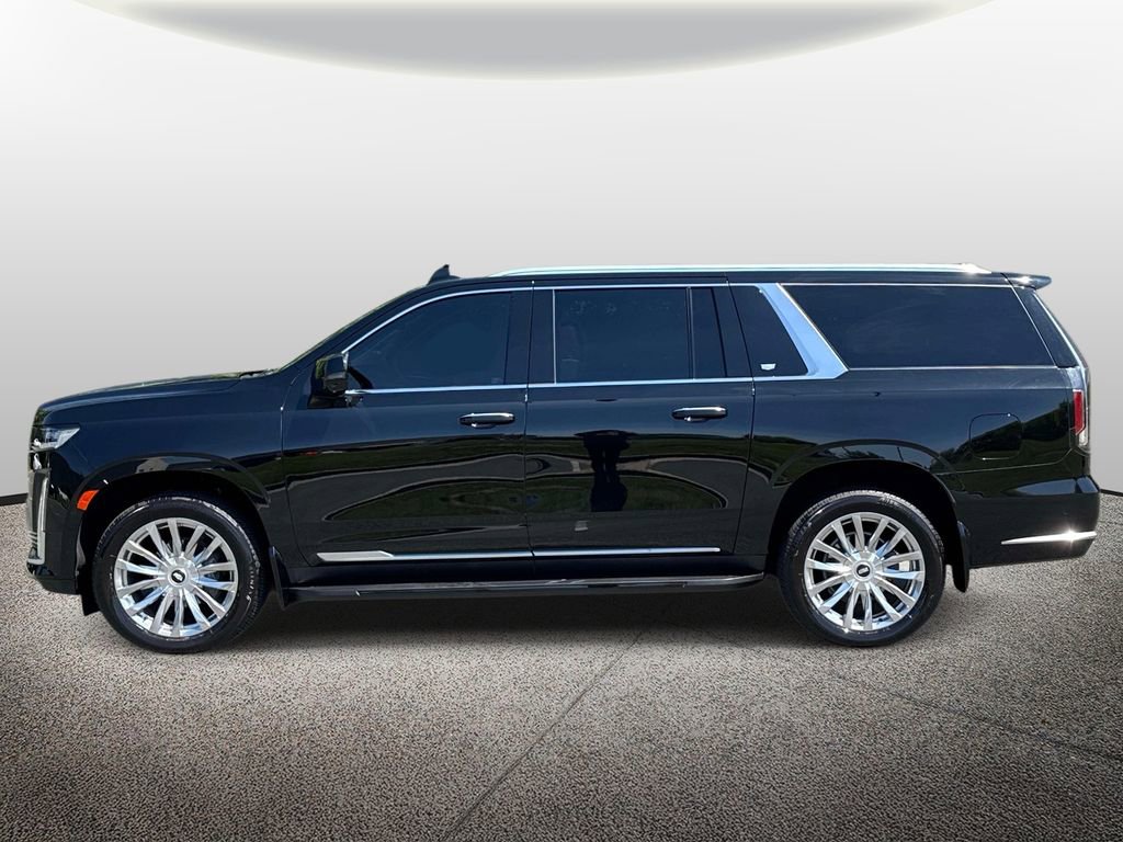 Used 2023 Cadillac Escalade ESV Premium Luxury AWD/4WD image 3