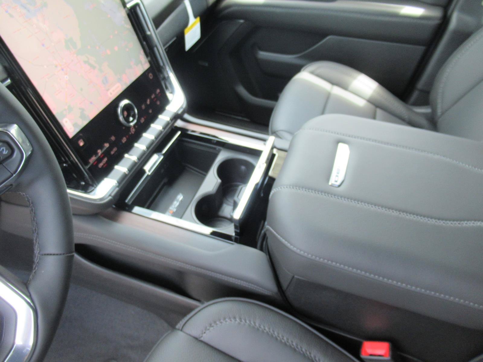 New 2026 GMC Yukon Denali w/ Advanced Technology Package RWD image 18