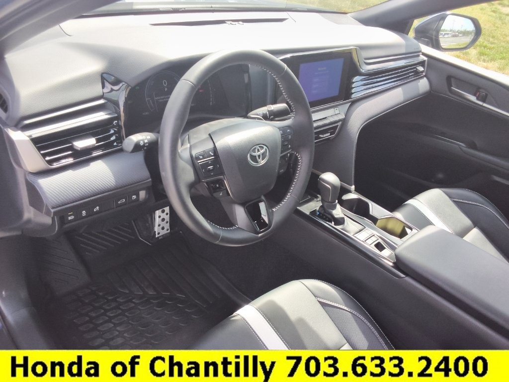 Used 2026 Toyota Camry SE FWD image 26