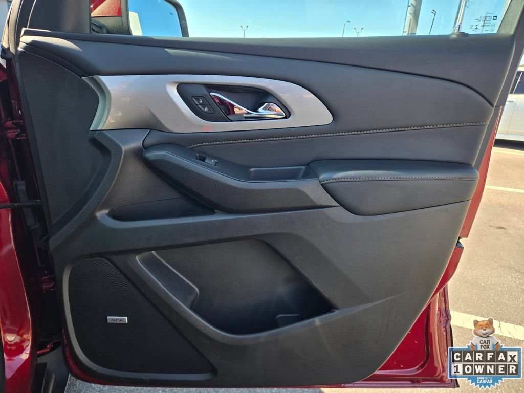 Used 2021 Chevrolet Traverse RS FWD image 53