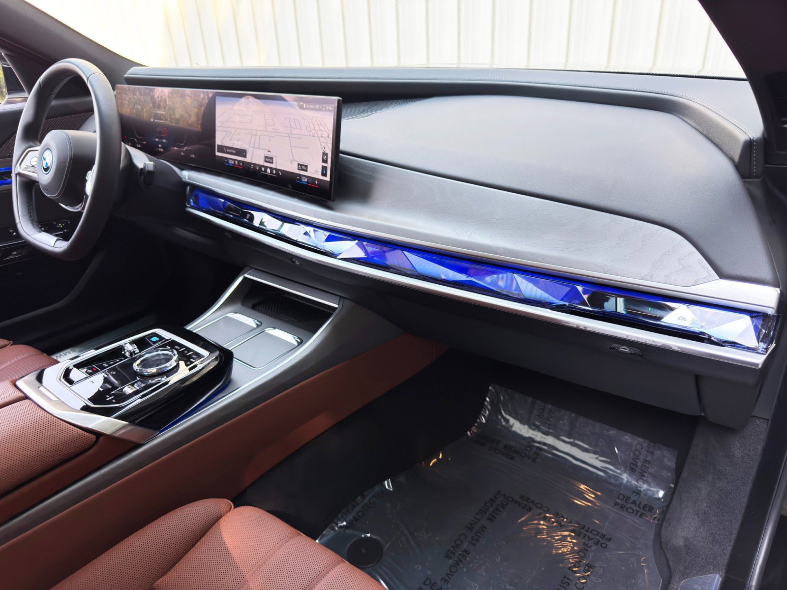 Used 2025 BMW i7 xDrive60 w/ Executive Package AWD/4WD image 15