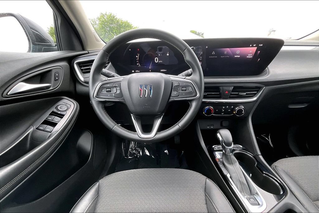 Used 2025 Buick Encore GX Preferred AWD/4WD image 10