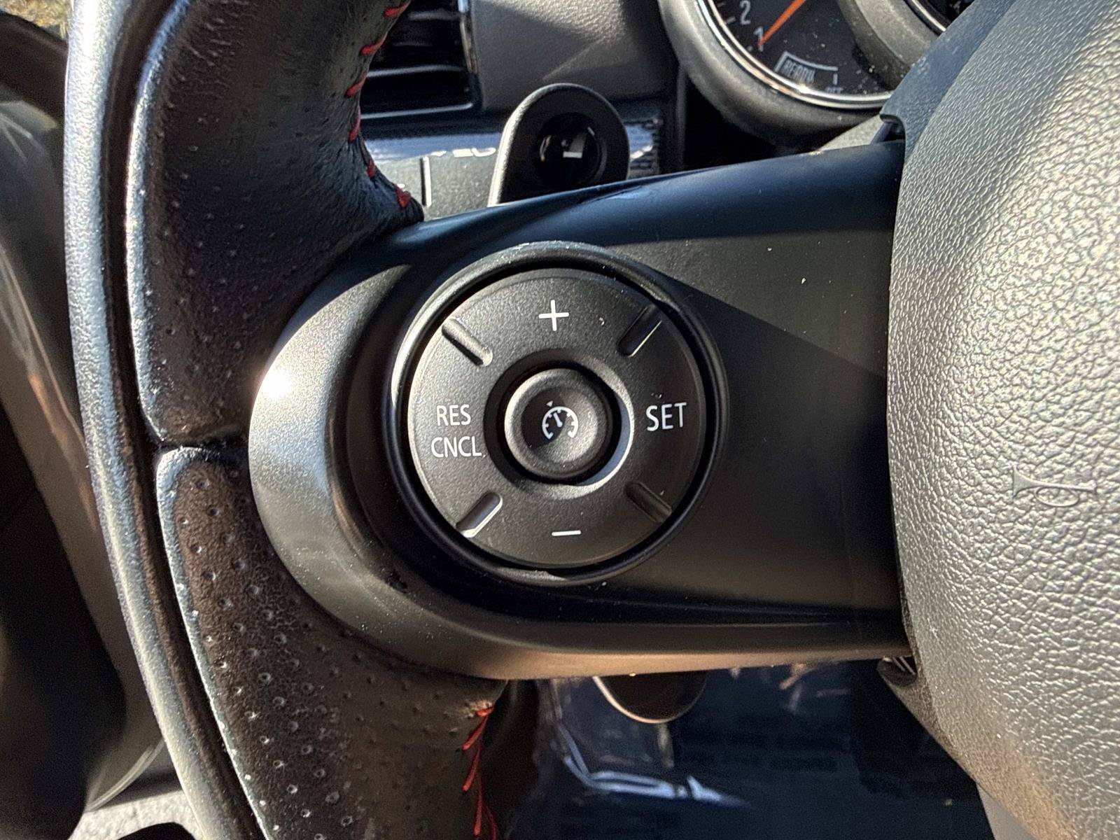 Used 2019 MINI Cooper Clubman S AWD/4WD image 31