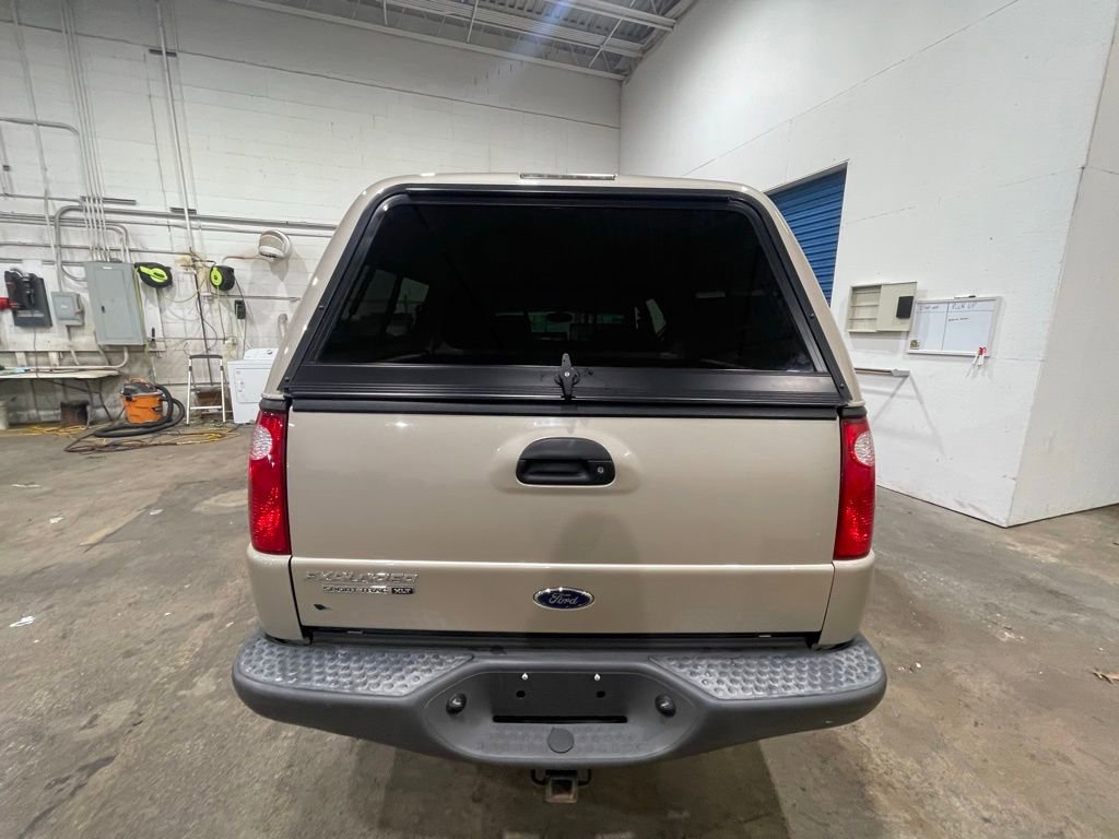 Used 2004 Ford Explorer Sport Trac XLT AWD/4WD image 23