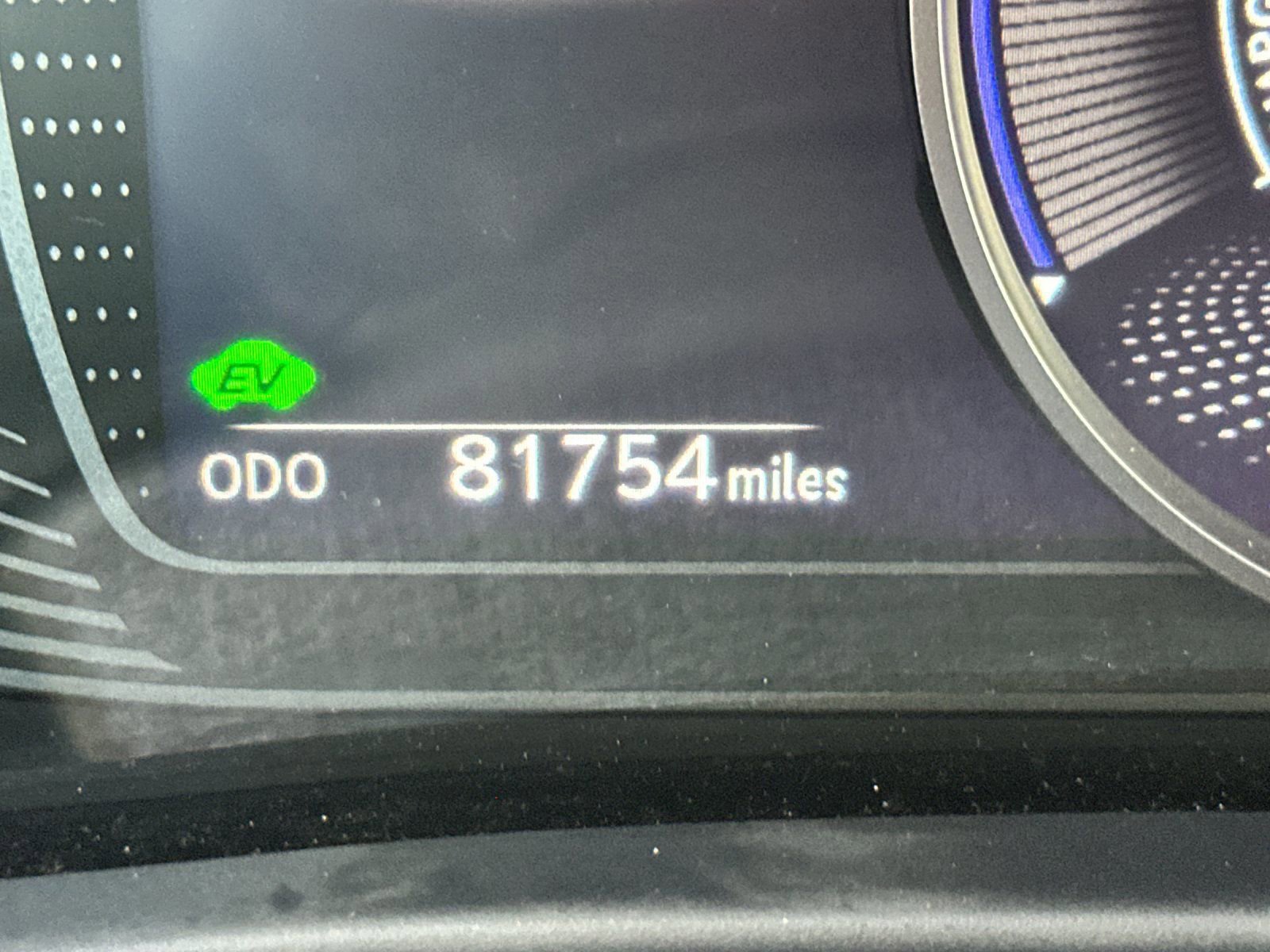 Used 2019 Lexus UX 250h w/ Premium Package image 30