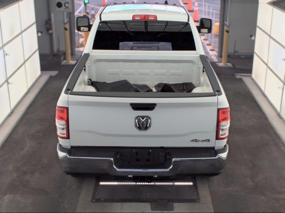 Used 2023 RAM 2500 Tradesman w/ Chrome Appearance Group AWD/4WD image 5