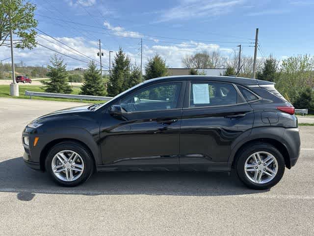 Used 2021 Hyundai Kona SE AWD/4WD image 2