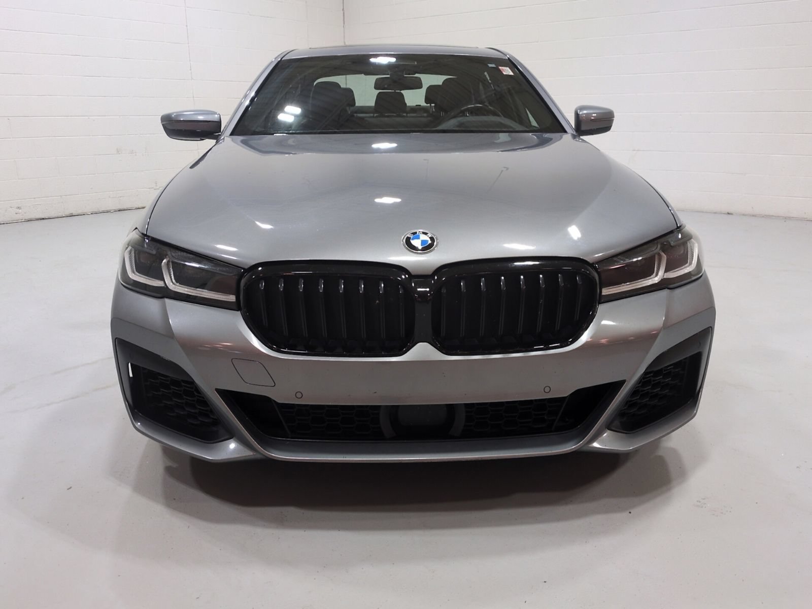 Used 2023 BMW 540i xDrive w/ Executive Package AWD/4WD image 10