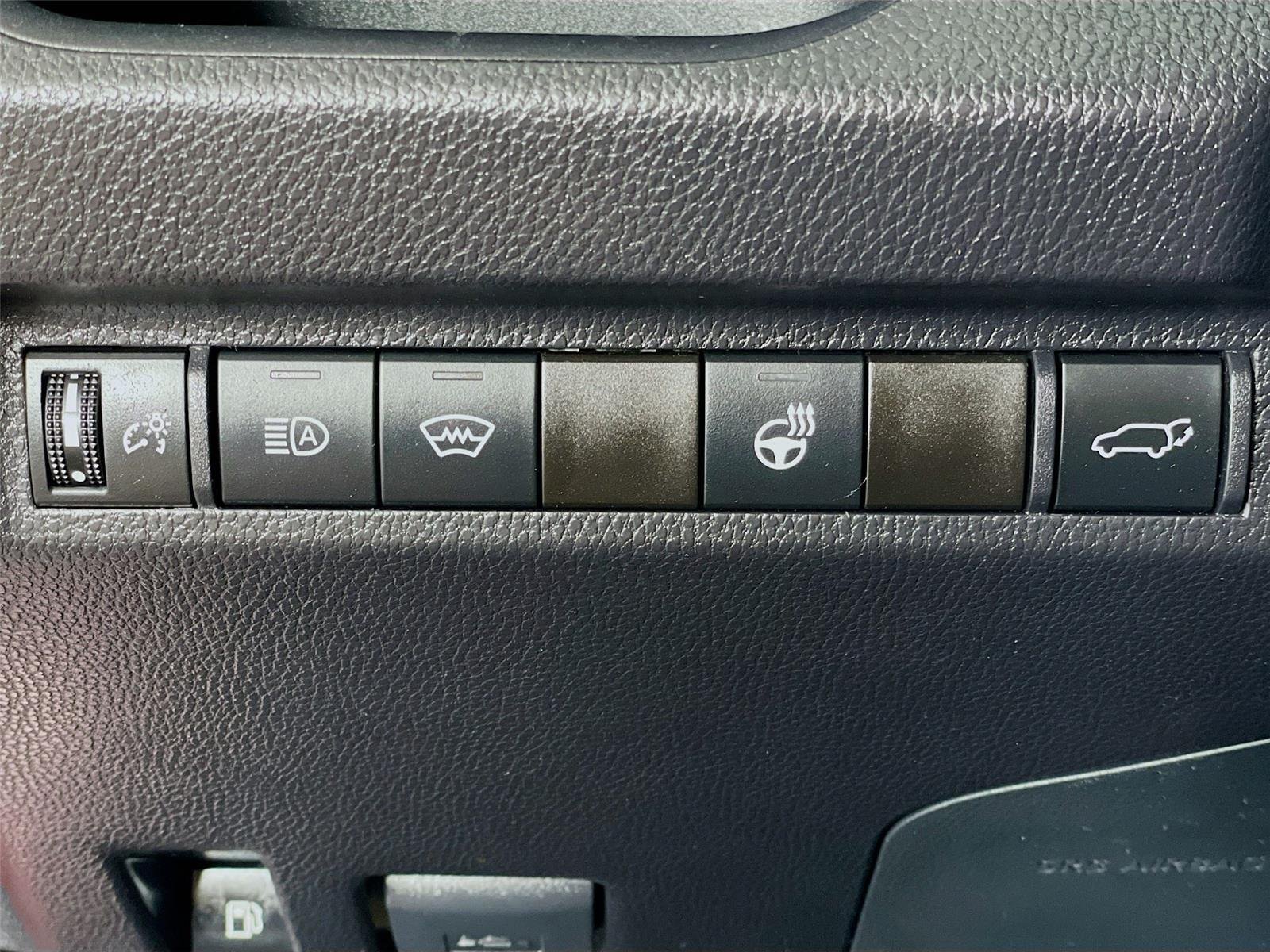 Used 2025 Toyota RAV4 XLE w/ Convenience Package AWD/4WD image 13