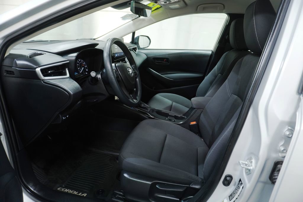 Used 2023 Toyota Corolla LE FWD image 10