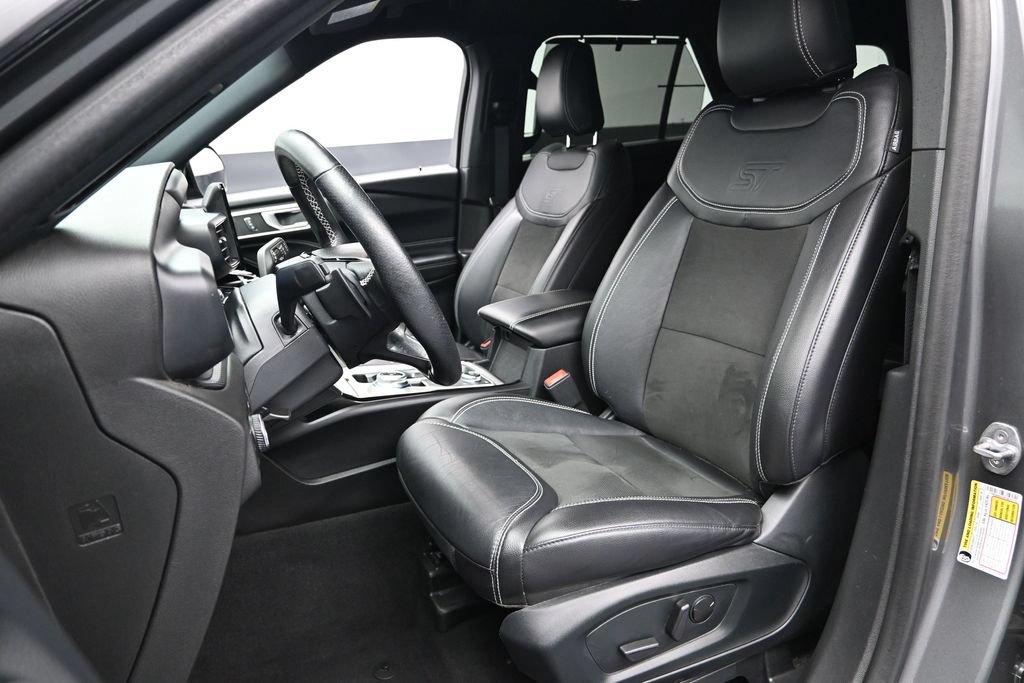 Used 2023 Ford Explorer ST AWD/4WD image 17