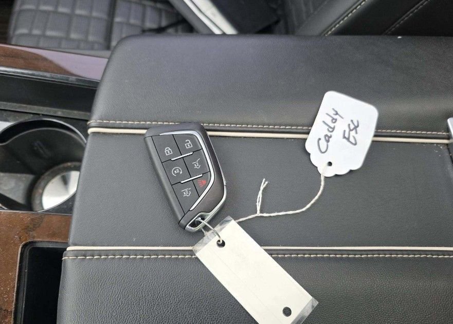 Used 2024 Cadillac Escalade ESV Sport Platinum w/ LPO, Floor Liner Package AWD/4WD image 6