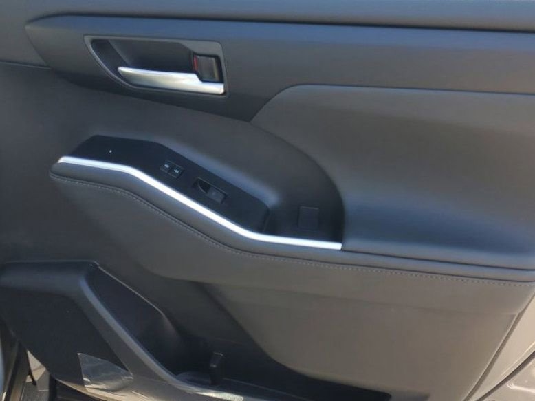 New 2026 Toyota Highlander XSE image 38