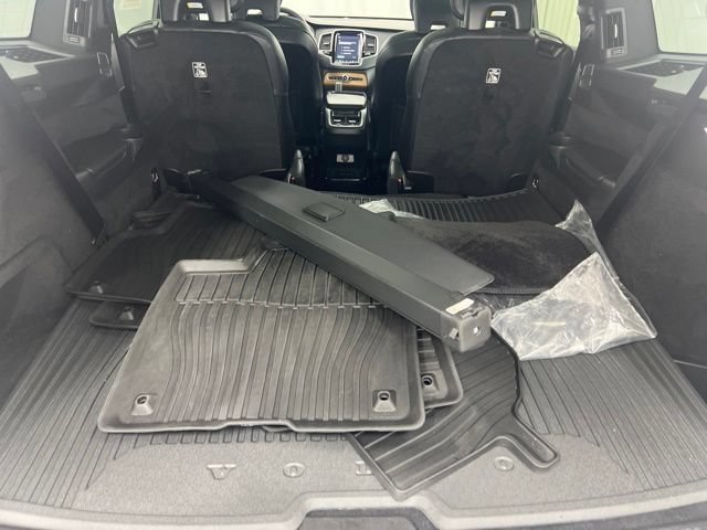 Used 2023 Volvo XC90 B6 Plus w/ Protection Package Premier AWD/4WD image 9