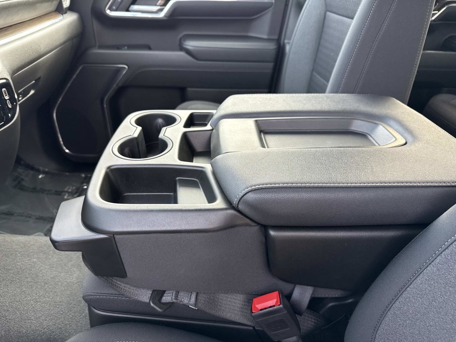 Used 2024 Chevrolet Silverado 1500 LT image 13