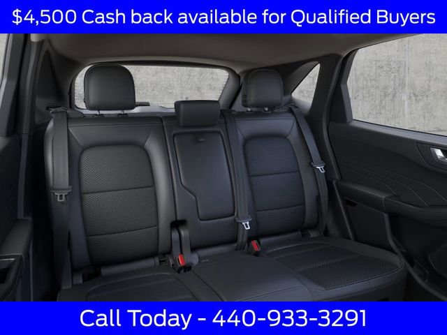 New 2026 Ford Escape SE w/ Class II Trailer Tow Package image 13