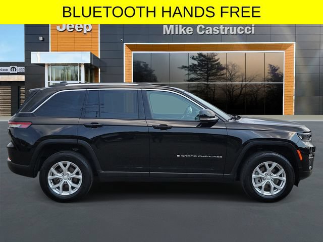 Used 2023 Jeep Grand Cherokee Limited AWD/4WD image 3
