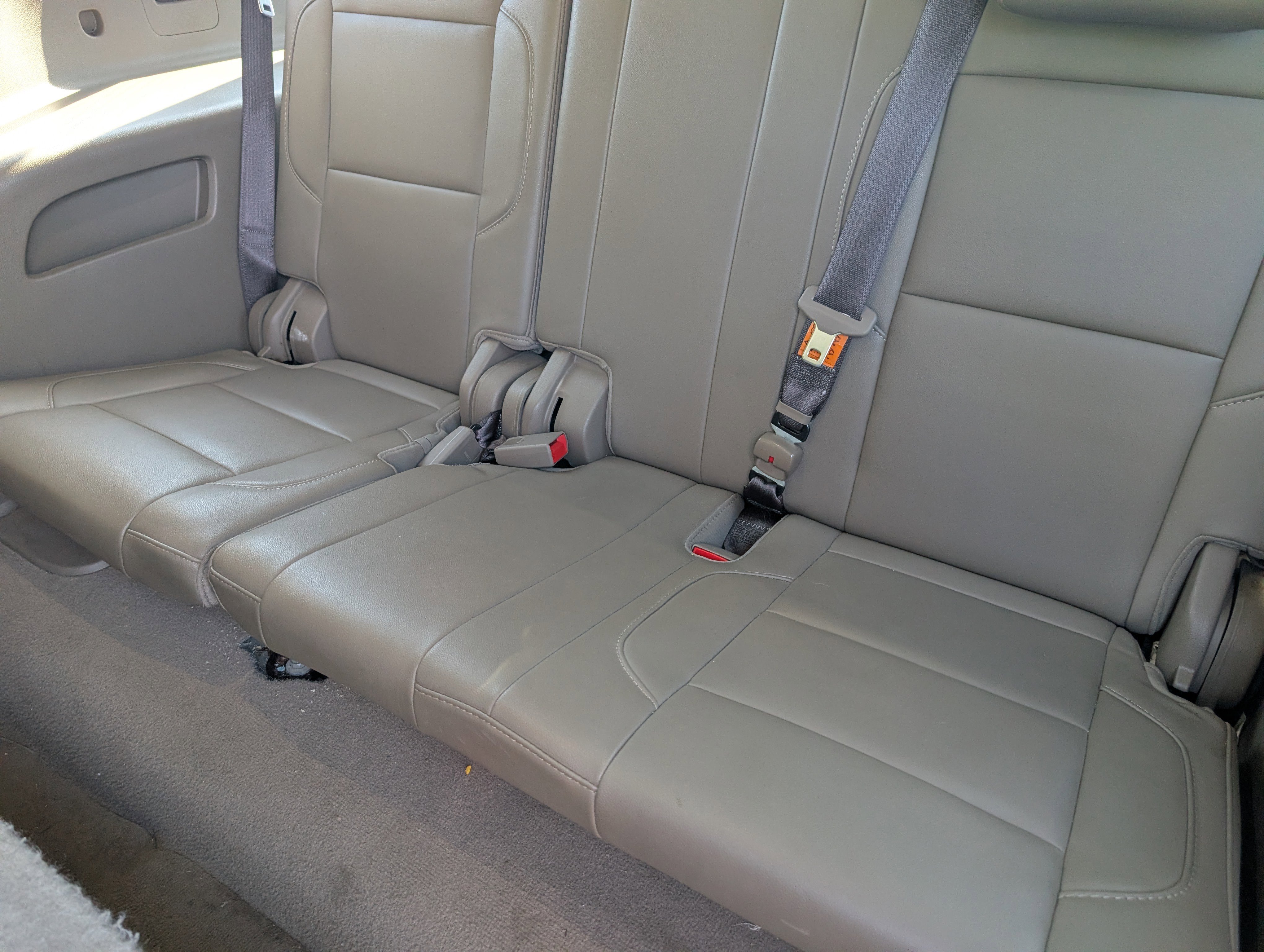Used 2019 Chevrolet Suburban LT RWD image 8