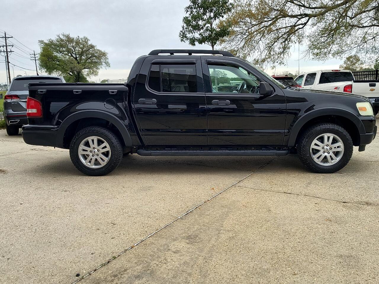 Used 2008 Ford Explorer Sport Trac XLT image 9