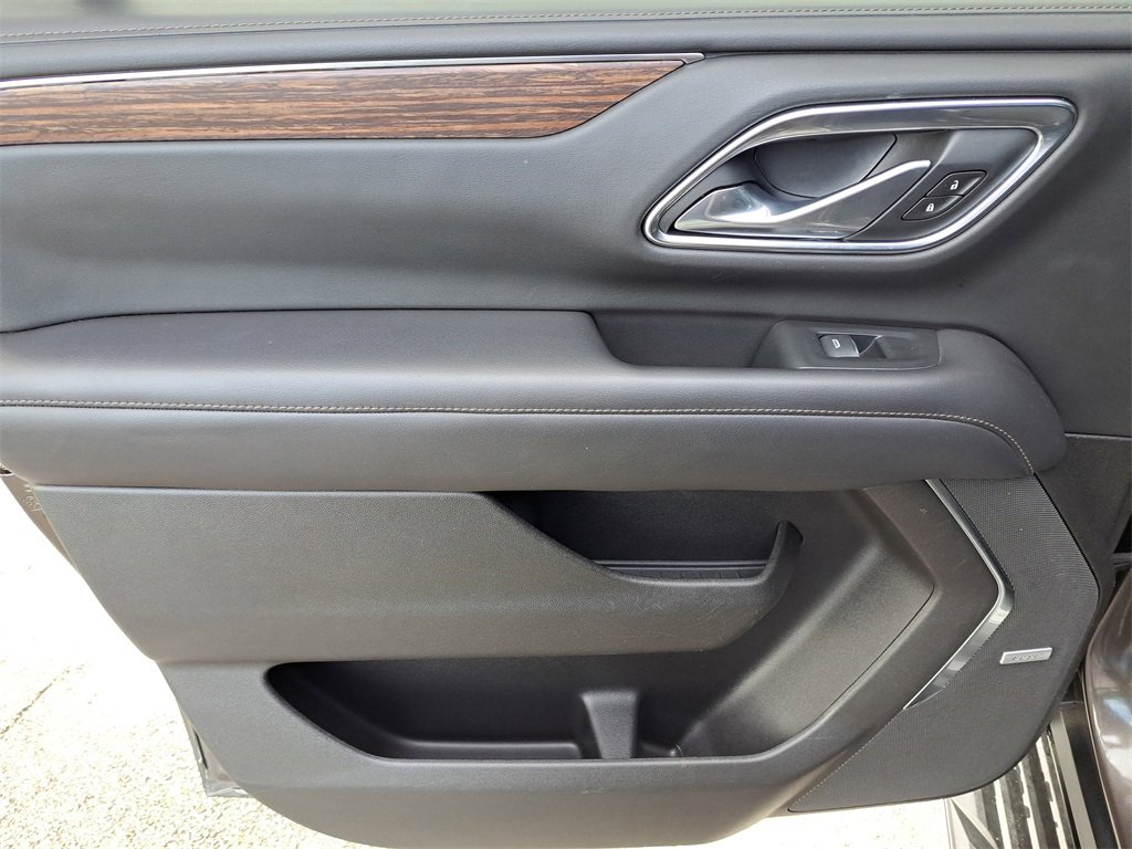 Used 2021 Chevrolet Suburban High Country image 13