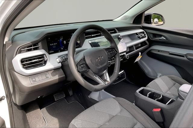 New 2027 Chevrolet Bolt LT w/ Comfort Package FWD image 7