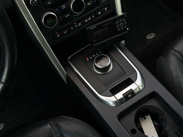 Used 2017 Land Rover Discovery Sport HSE image 25