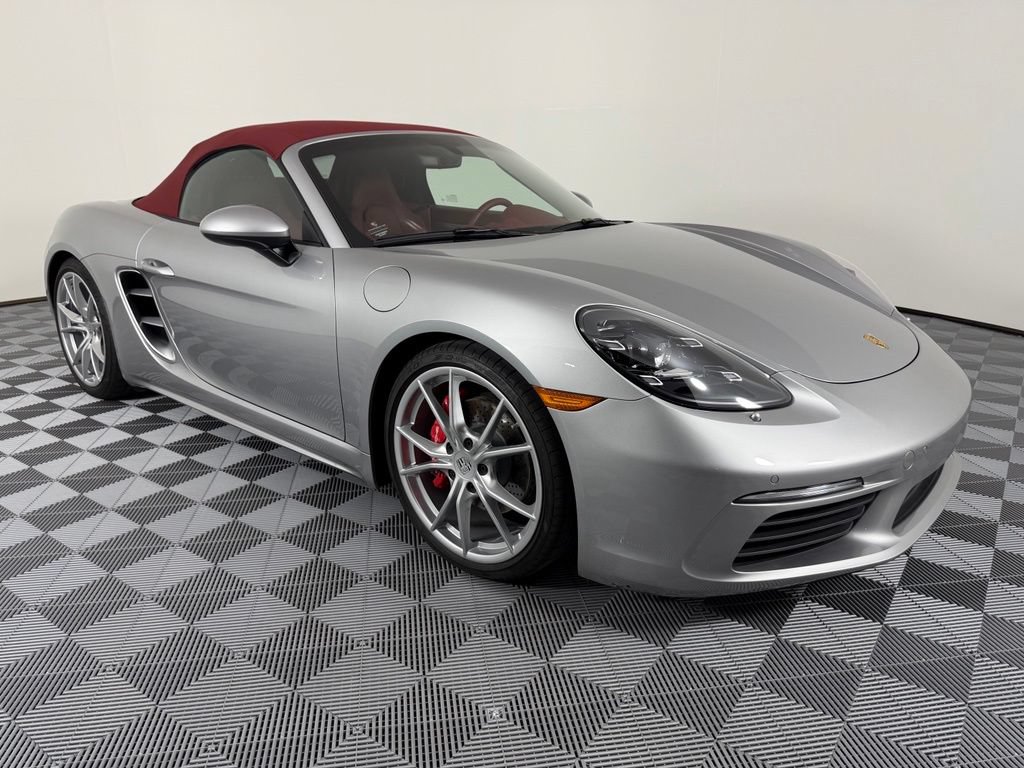 Certified 2025 Porsche 718 Boxster S RWD image 15