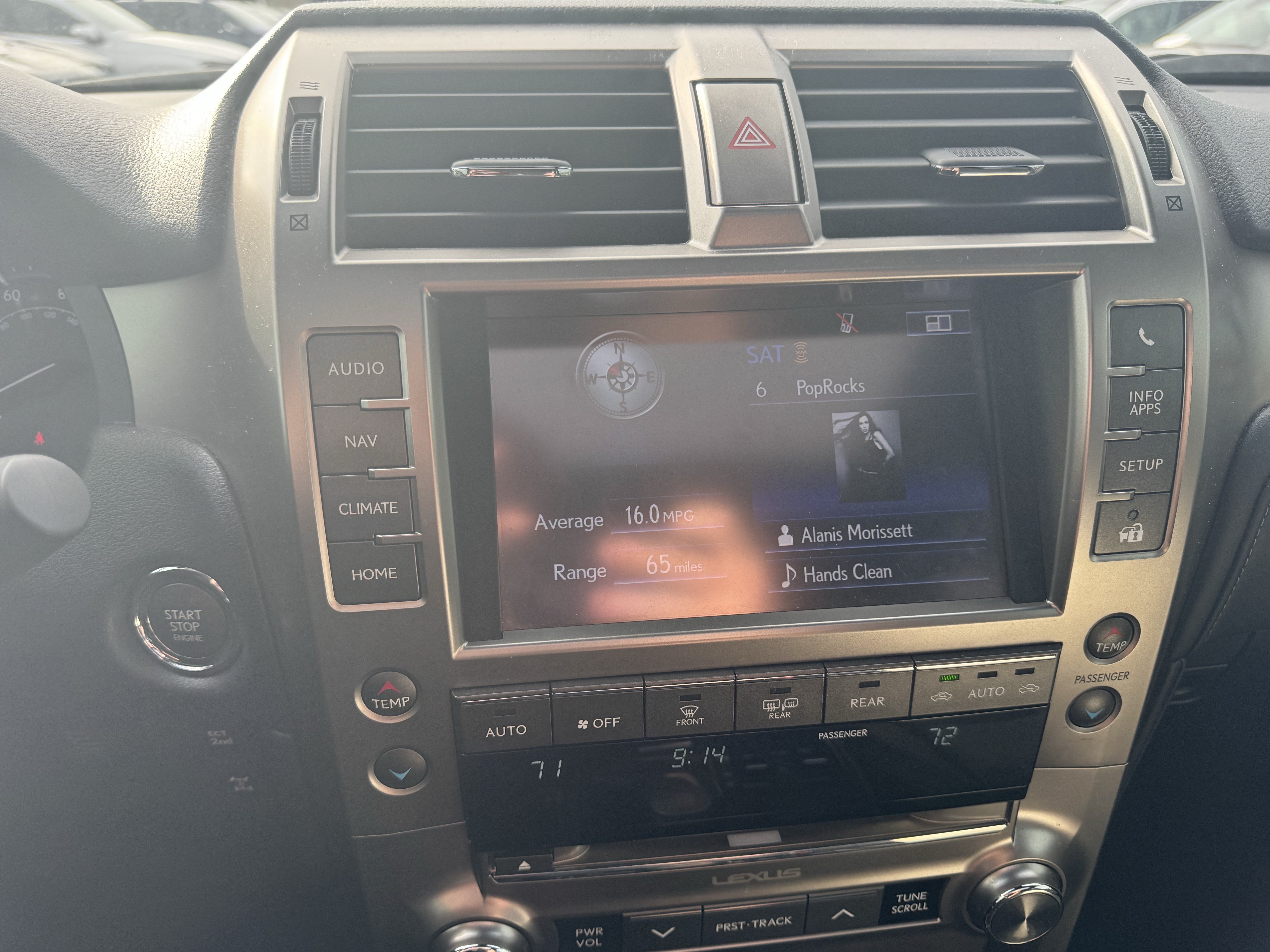 Used 2020 Lexus GX 460 Premium w/ Premium Package AWD/4WD image 29