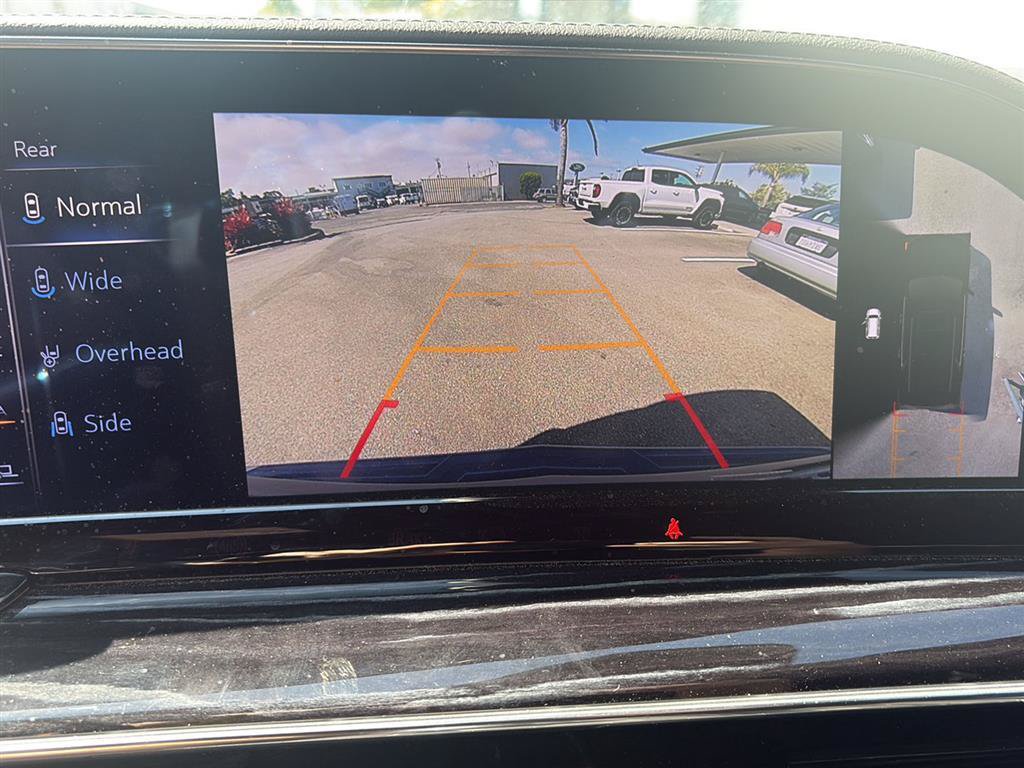 Used 2022 Cadillac Escalade Sport w/ Touring Package AWD/4WD image 17