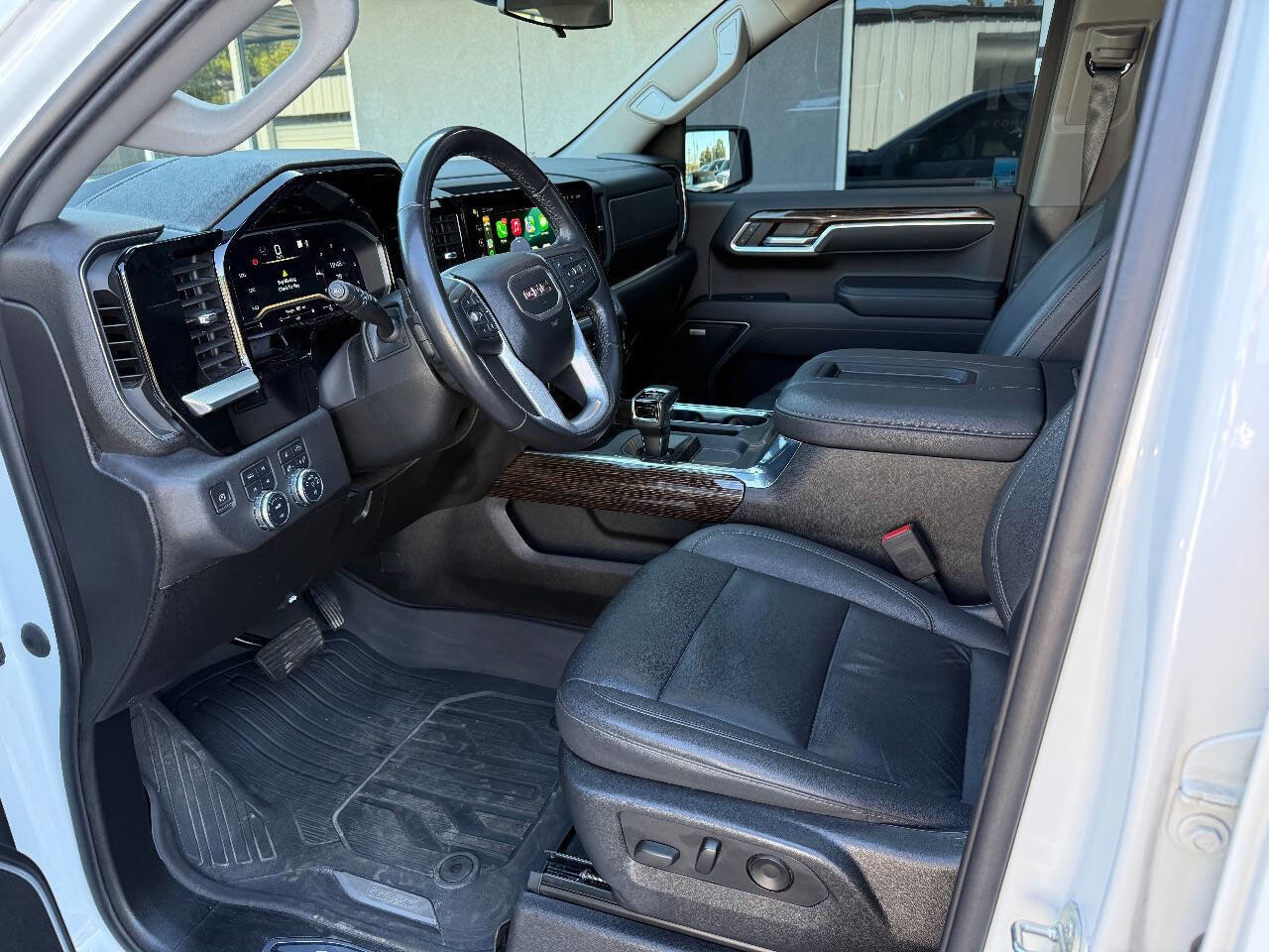 Used 2022 GMC Sierra 1500 Elevation w/ Elevation Premium Package image 13
