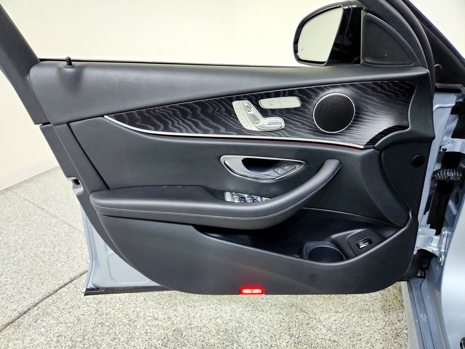 Used 2022 Mercedes-Benz E 350 E 350 w/ AMG Line Exterior image 19