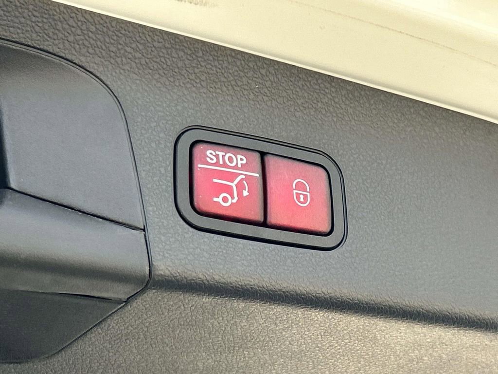 Used 2024 Mercedes-Benz GLS 450 GLS 450 image 13