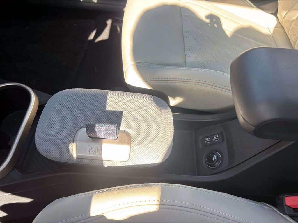 Certified 2025 MINI Cooper S image 24