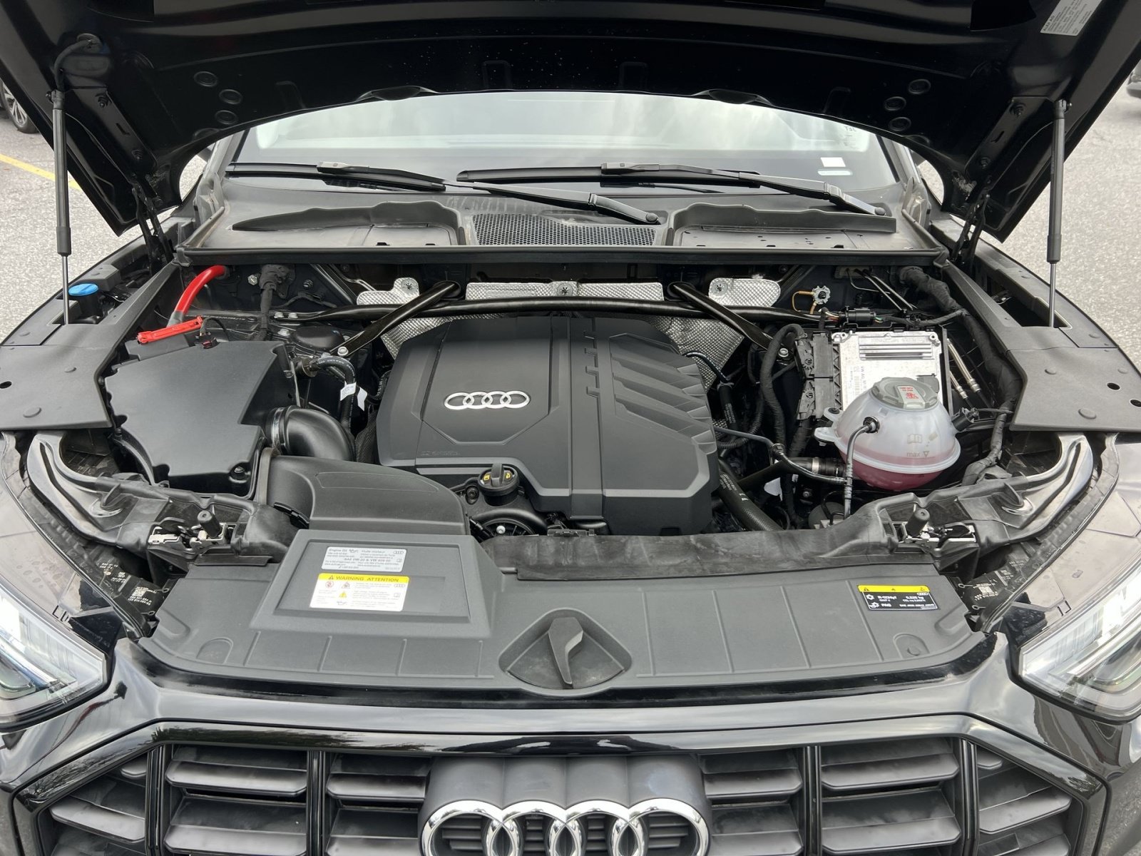 Used 2025 Audi Q5 2.0T Premium w/ Convenience Plus Package AWD/4WD image 27