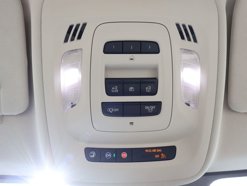Certified 2023 Buick Envision Avenir AWD/4WD image 30