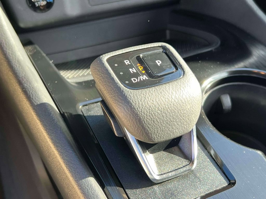 Certified 2025 Nissan Rogue S image 28