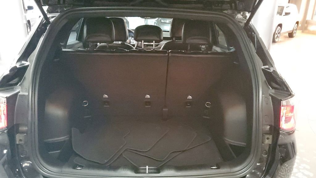 Used 2023 Jeep Compass Altitude image 9