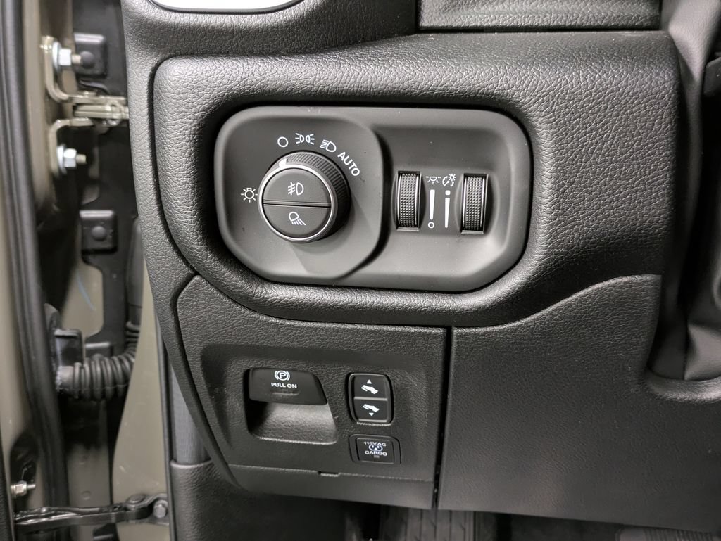 Used 2026 RAM 1500 Big Horn AWD/4WD image 23