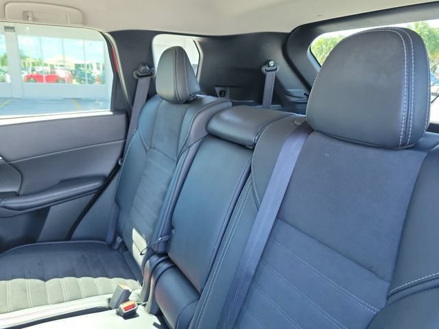 Used 2024 Mitsubishi Outlander SE AWD/4WD image 13