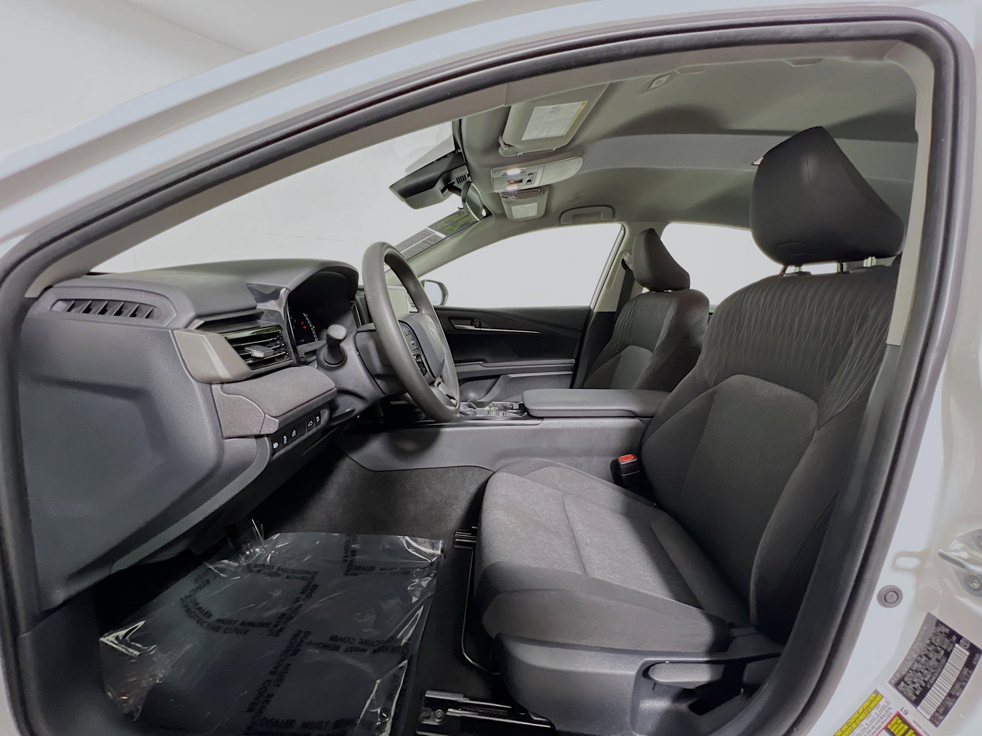 Used 2025 Toyota Camry LE FWD image 15