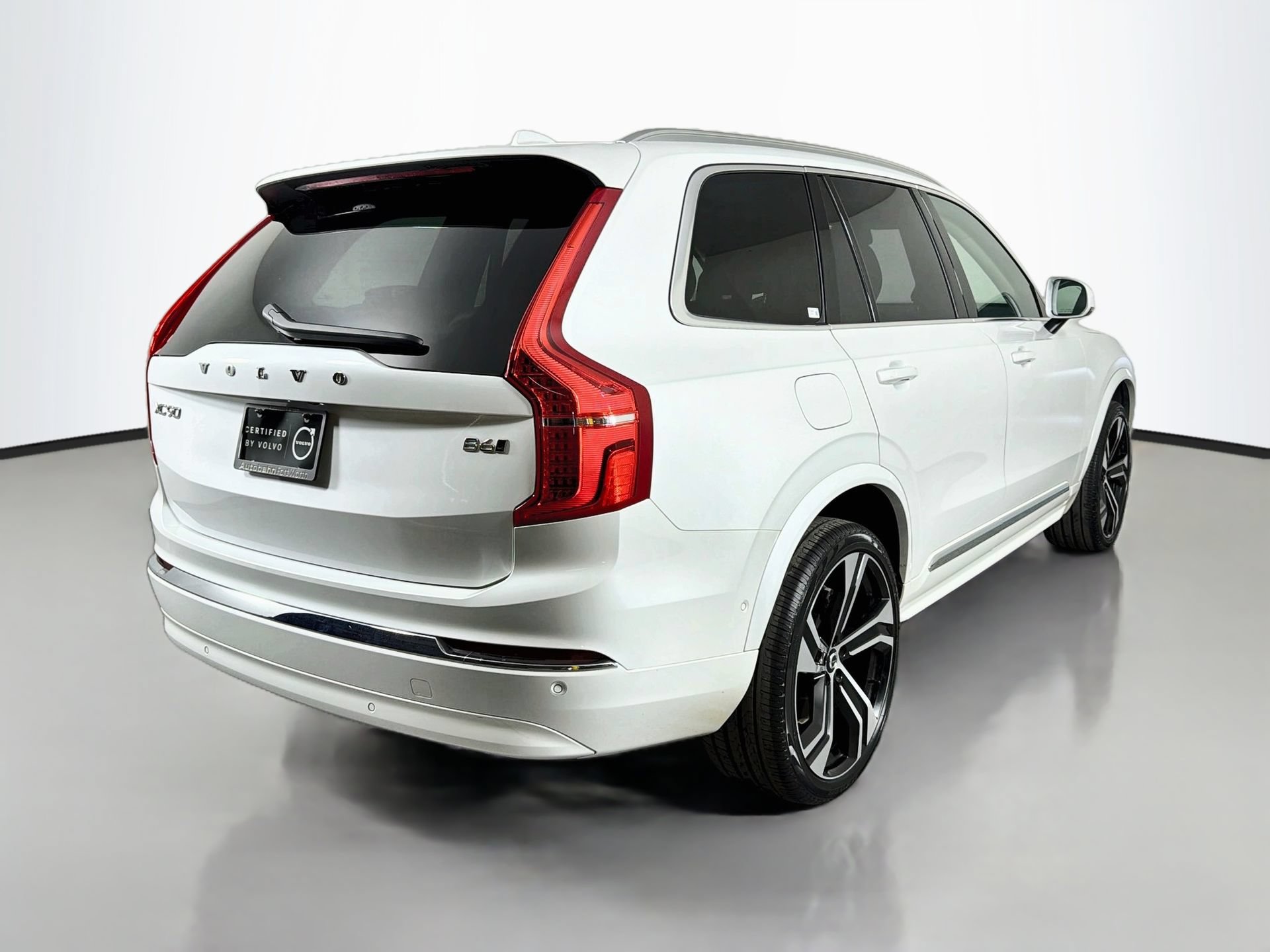 Used 2024 Volvo XC90 B6 Ultimate w/ Lounge Package AWD/4WD image 6