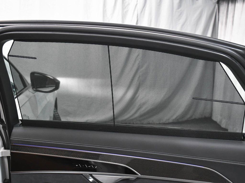 Used 2022 Audi S8 w/ S8 Comfort Plus Package AWD/4WD image 19