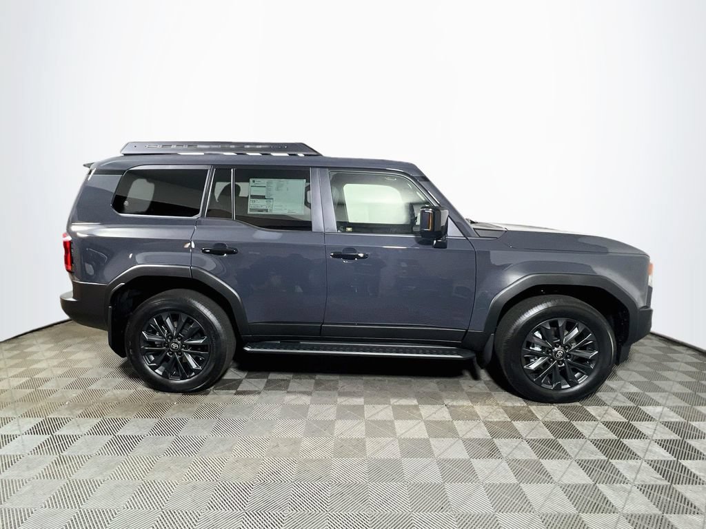 New 2027 Toyota Land Cruiser w/ Premium Package AWD/4WD image 8