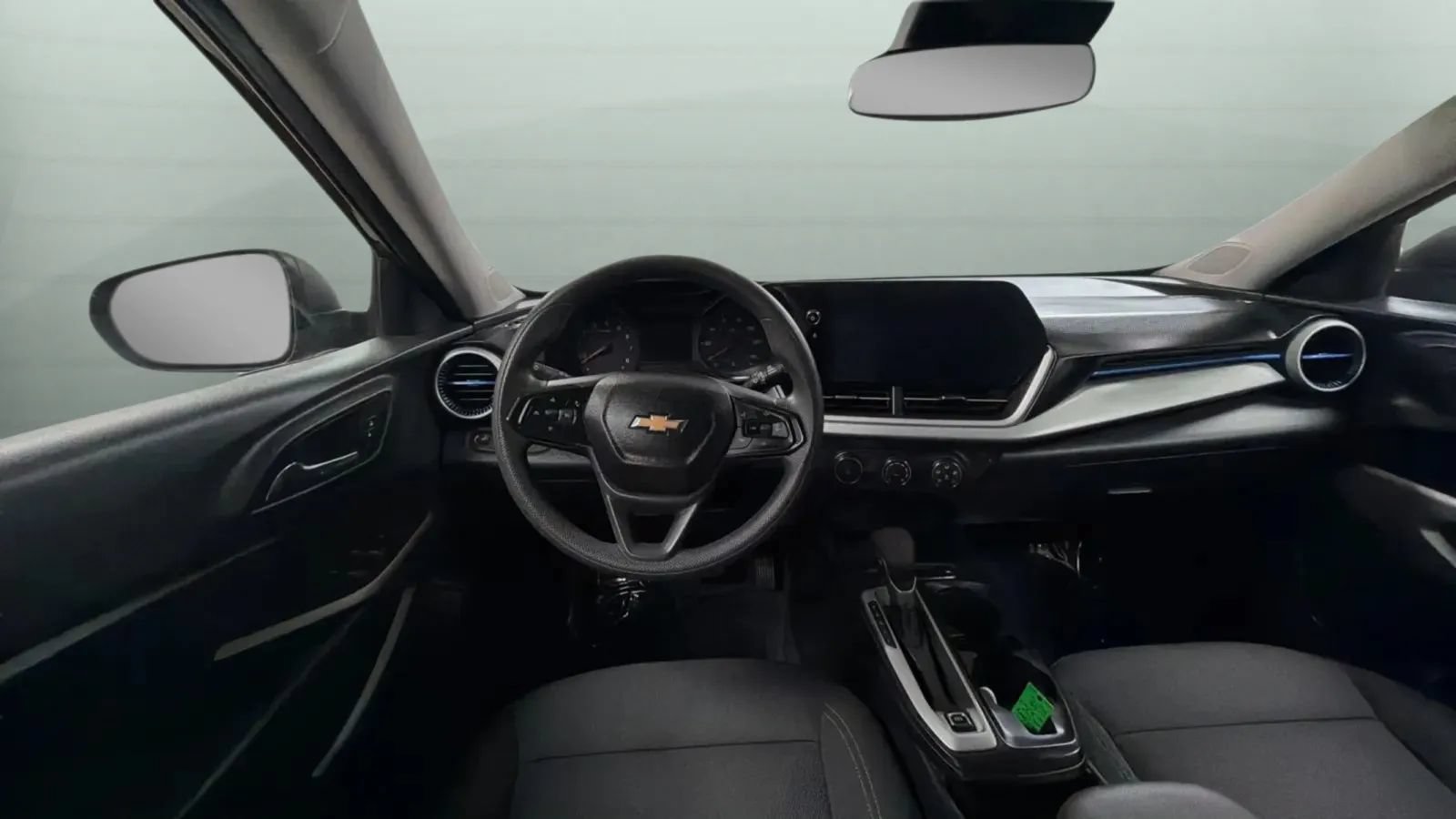 Used 2025 Chevrolet Trax LS FWD image 10