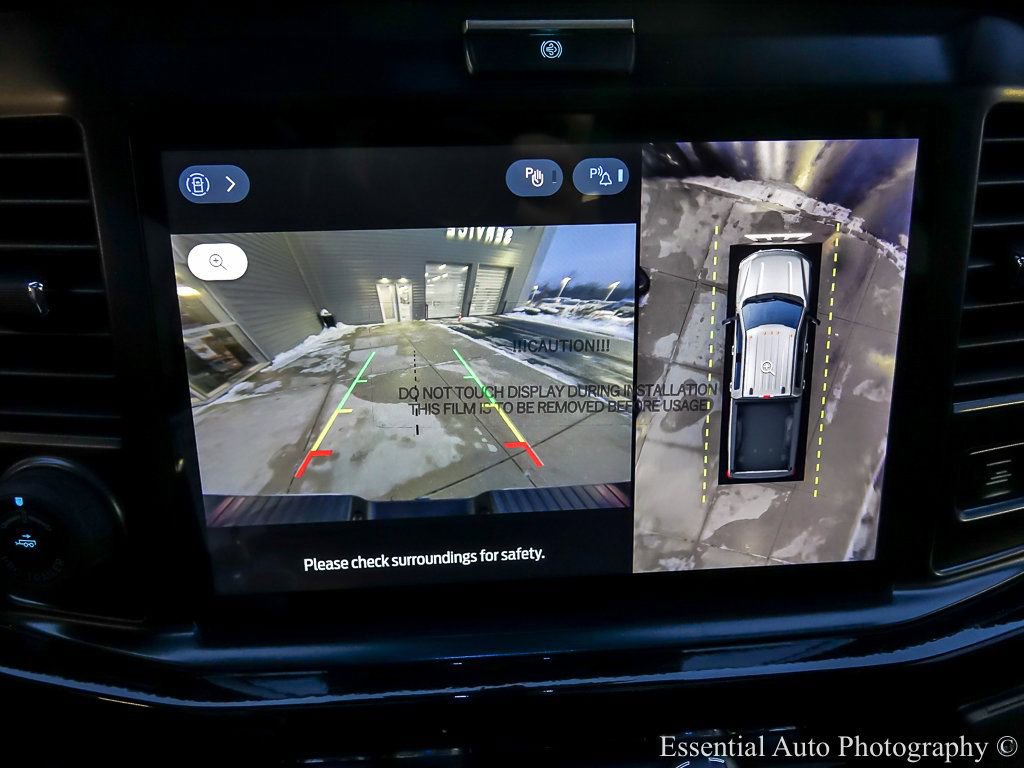 New 2026 Ford F250 Lariat w/ Black Appearance Package image 17