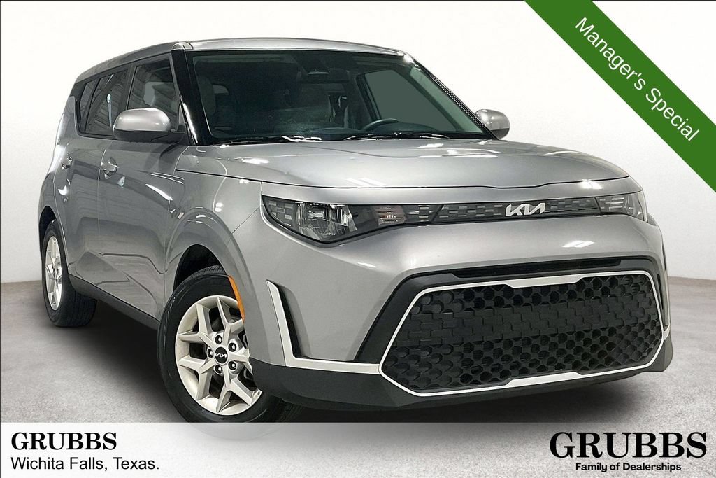 Used 2025 Kia Soul LX w/ LX Technology Package