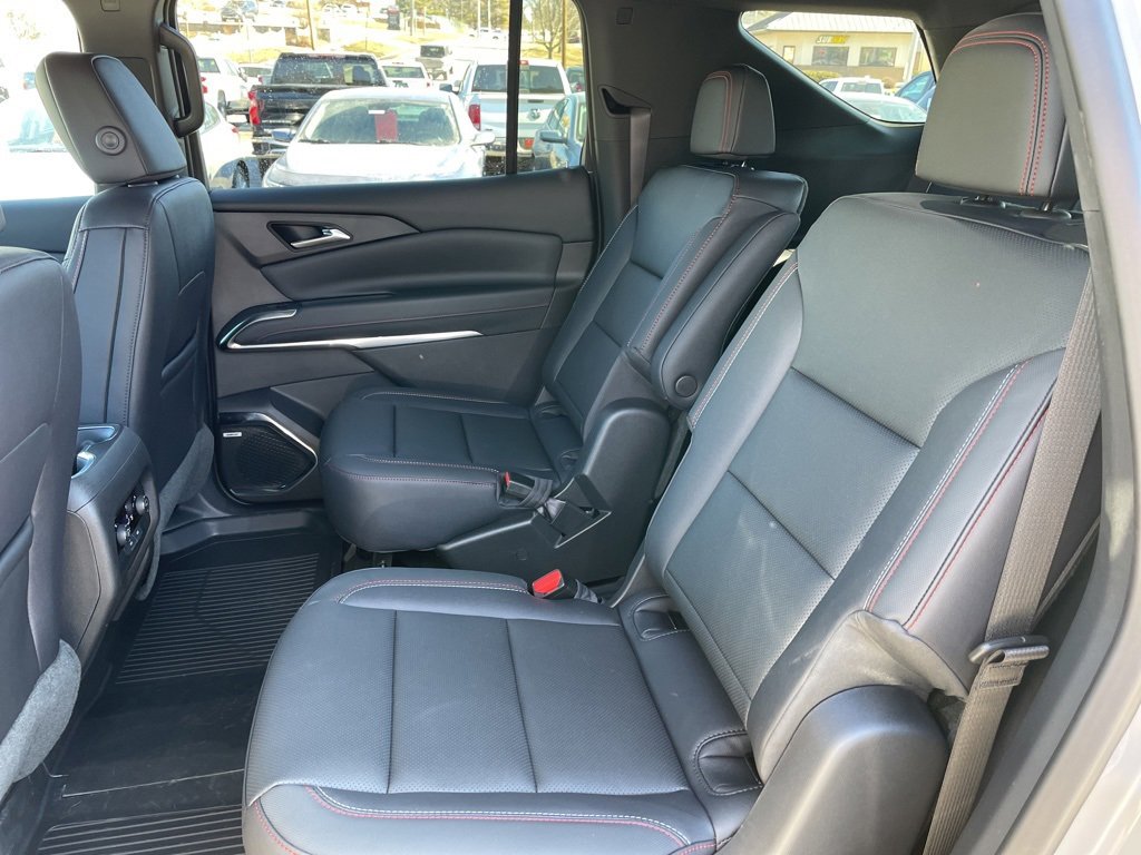 New 2026 Chevrolet Traverse Z71 w/ Enhanced Driving Package image 14