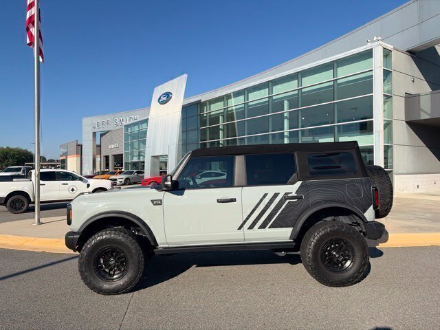 Used 2023 Ford Bronco Badlands AWD/4WD image 2