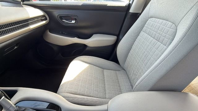 Used 2023 Honda HR-V LX image 23